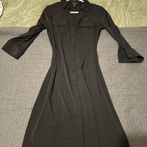 Button up dress - Picture 2 of 3